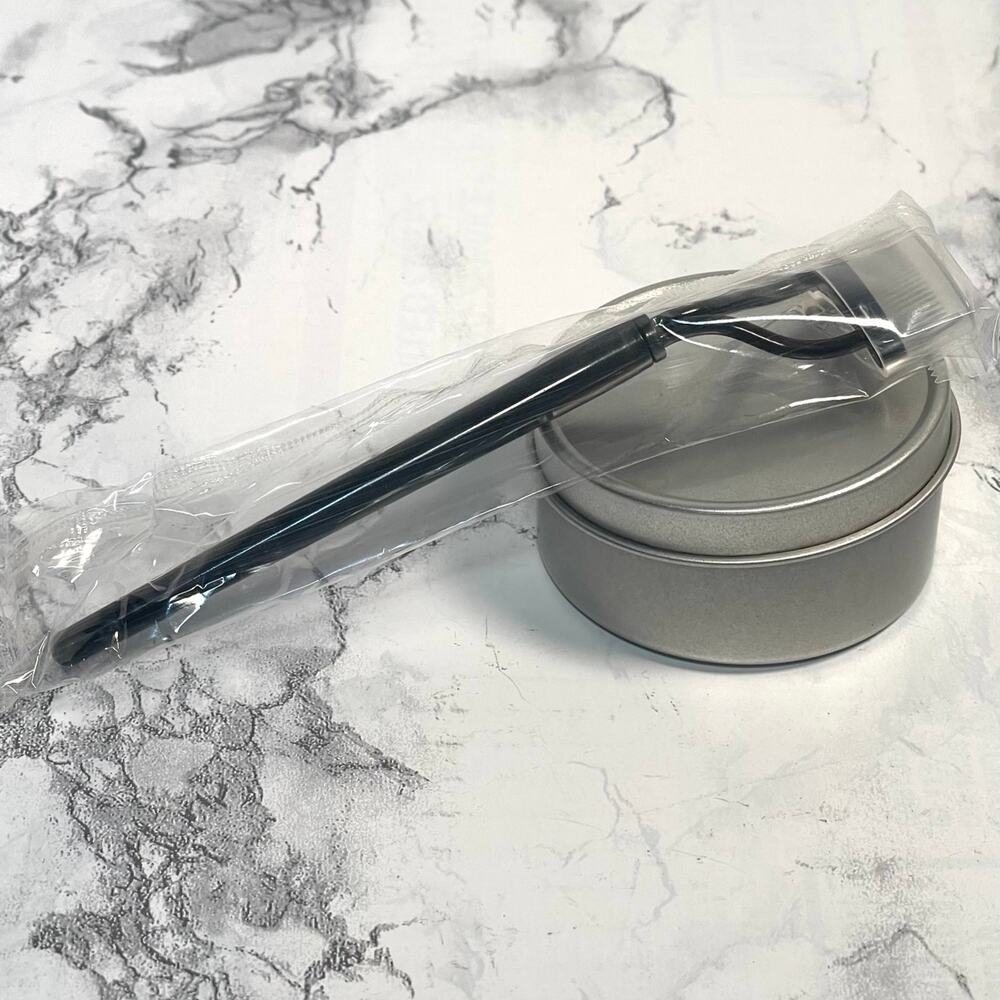 Lash Comb & Makeup Brush Cleaner Tin, Portable & Reusable New Items